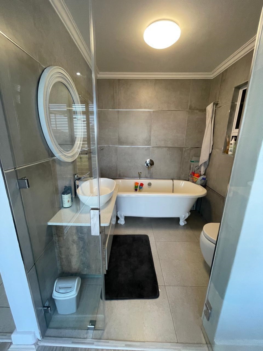 3 Bedroom Property for Sale in Humewood Eastern Cape